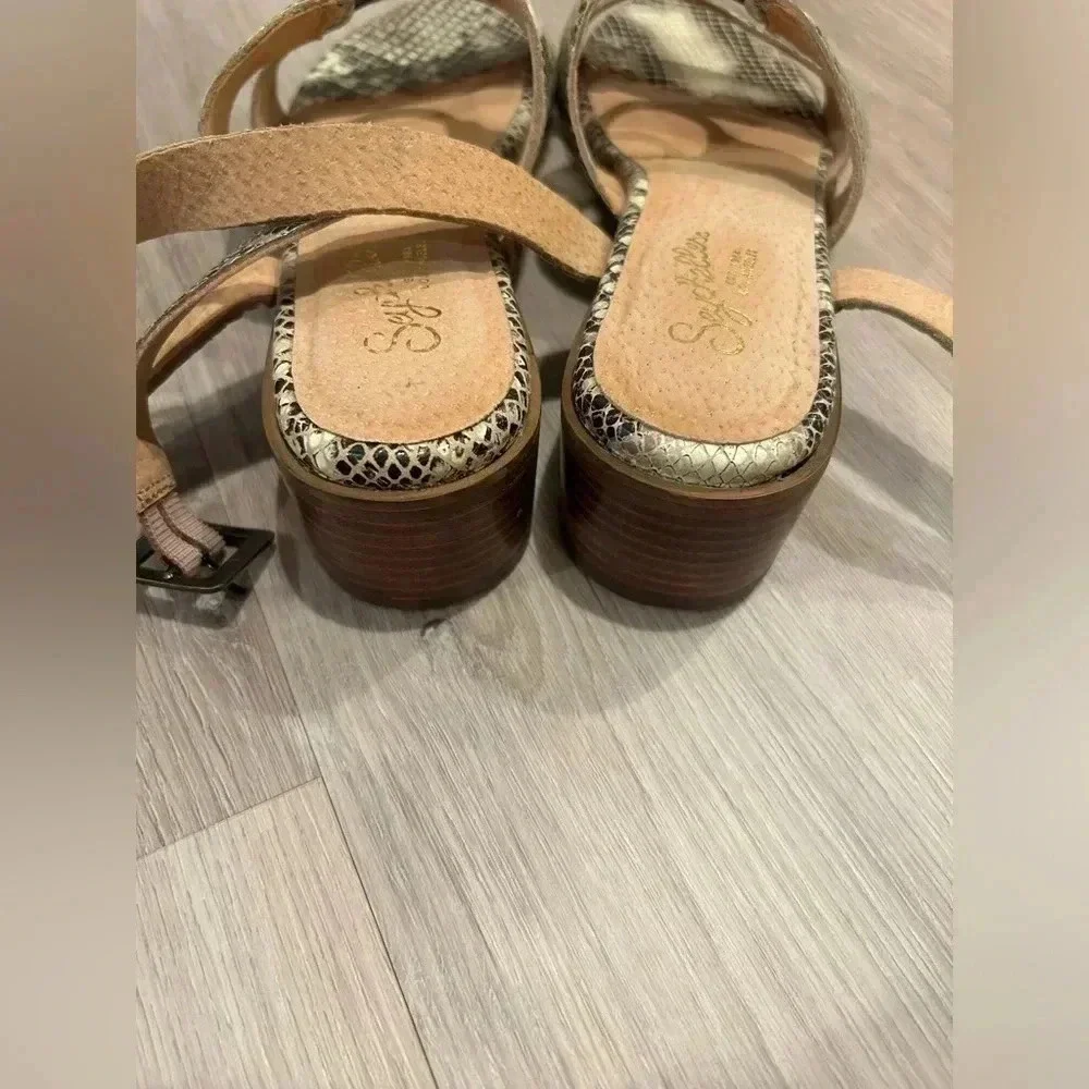SEYCHELLES Exhilarating Snake Embossed Sandals In Tan Black / Size 7 /